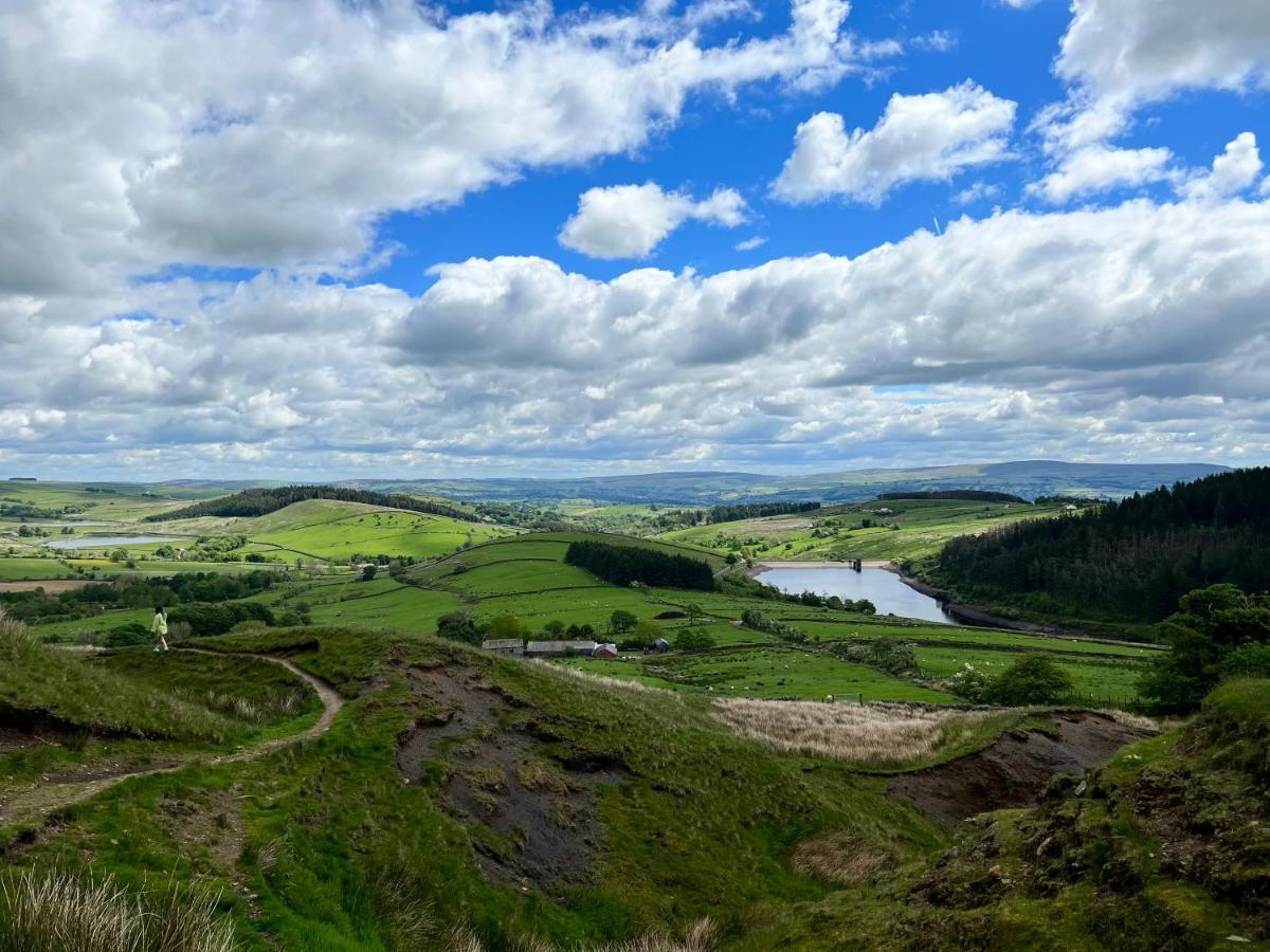 Nelson  Stunning Location On Pendle Hill 빌라 외부 사진